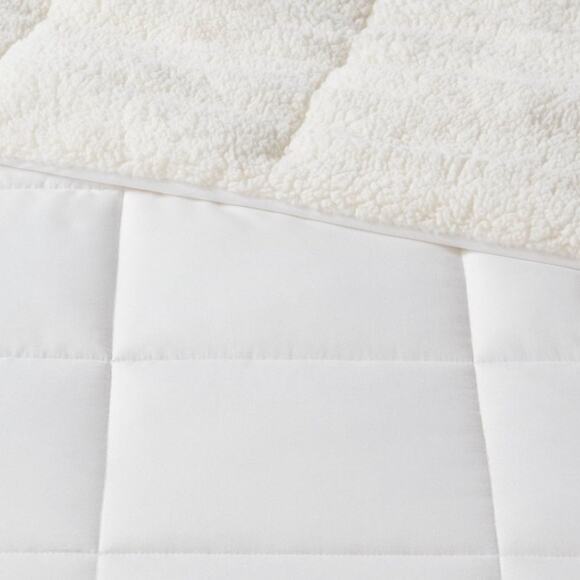 Room essentials sherpa comforter twin/twinxl - Picture 2 of 6